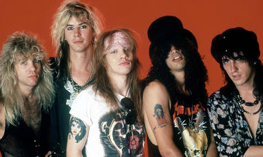 Guns N' Roses se prepara para reeditar "el disco que nunca quiso publicar" esta semana