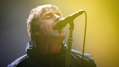 Liam Gallagher comienza el año por todo lo alto con "Just Another Rainbow", su colaboración con John Squire