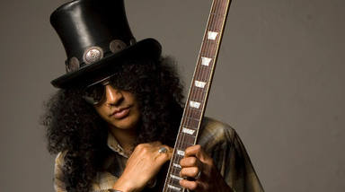 Slash se sincera sobre la realidad de Guns N' Roses: “Ni siquiera nos hemos sentado a componer”