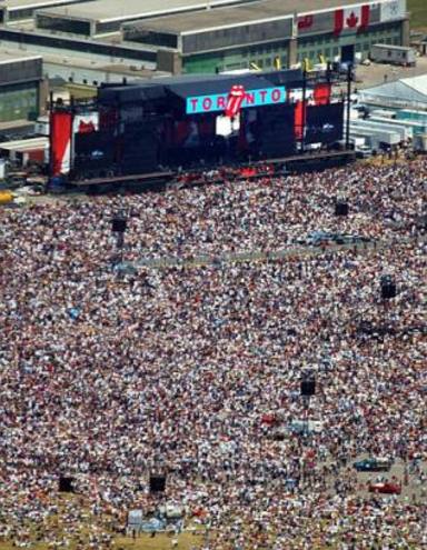 The Rolling Stones y AC/DC luchan contra el SARS con un concierto en Toronto en 2003
