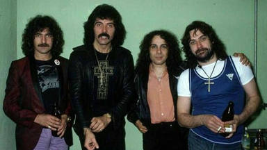 Escucha "Slapback", la canción nunca publicada de Black Sabbath durante la etapa de Ronnie James Dio