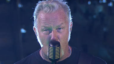 Este es el vídeo oficial de Metallica tocando “Inamorata”, su canción más larga, en directo por primera vez