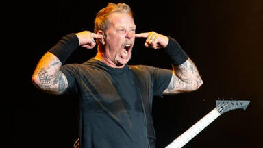 Así se reaccionó James Hetfield (Metallica) al momento en el que “Enter Sandman” provoca un “seísmo”