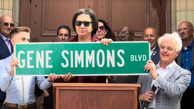 Gene Simmons recibe la “llave de la ciudad” en este municipio estadounidense: por fin tiene su propia calle