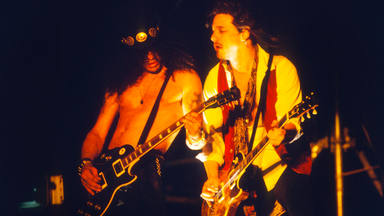 El ex-guitarrista de Guns N' Roses que aún no ha sido despedido oficialmente de la banda: “Fue muy raro”