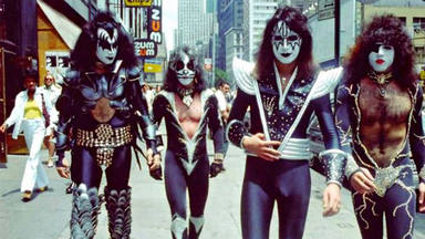 El veto de Kiss a Van Halen: les sabotearon para "mantener a raya" a Gene Simmons