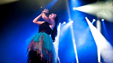 Evanescence vuelve a Madrid tras dos años de larga espera y nos traen “de vuelta a la vida”