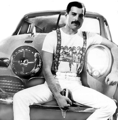 Freddie Mercury en su Studebaker Champion