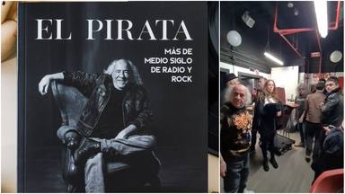 Imágenes exclusivas: así vivimos la presentación del libro de El Pirata, 'Más de 50 años de radio y rock'