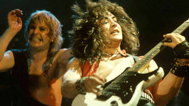 Jake E. Lee, ex-guitarrista de Ozzy Osbourne, desvela los "trapos sucios" del cantante y su esposa, Sharon