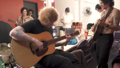 La insólita imagen de The Darkness y Ed Sheeran ensayando antes del concierto que más ha dado que hablar