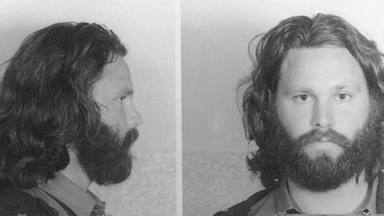 Jim Morrison tras ser arrestado