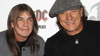 AC/DC borrachos, fuegos artificiales y el Lago Ness: el acto vandálico definitivo de la banda