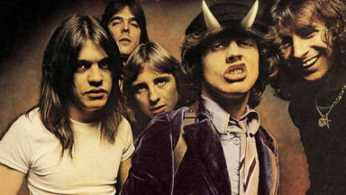 "Highway to Hell" de AC/DC, el himno que abatió a Queen en el RockFM 500
