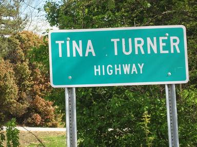 La autopista Tina Turner cumple 17 años