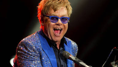Elton John afirma que ha grabado “algo” con Metallica