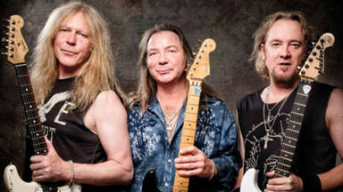 ¿Cómo se reparten los solos los tres guitarristas de Iron Maiden? “Ninguno de ellos tiene ego”
