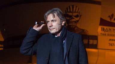 Bruce Dickinson explica el verdadero motivo por el que dejó Iron Maiden: “Éramos una masa homogéna”