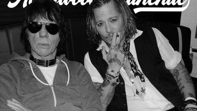 Johnny Depp “totalmente devastado” después de acompañar a Jeff Beck en su lecho de muerte