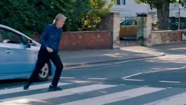 Así son las imágenes del momento en el que Paul McCartney casi es atropellado en Abbey Road