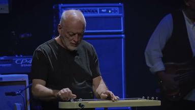 Así tocó David Gilmour (Pink Floyd) en la “ultima gran reunión” de estrellas de rock antes de la COVID-19