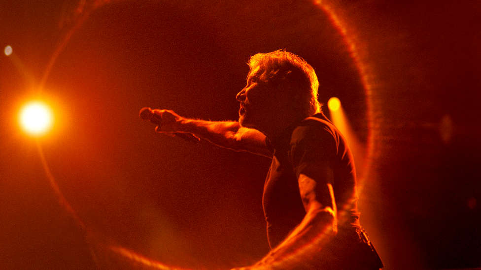 'Roger Waters: Us + Them', la película concierto más espectacular de su carrera, ya está a la venta