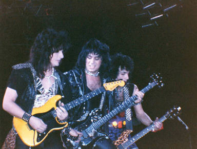 La noche que Kiss tocaron con Mark St. John como segundo guitarra solista