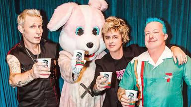 Green Day llega un acuerdo con 7-Eleven para vender su café: Punky Bunny Coffee