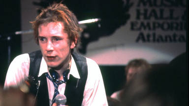 ¿Johnny Rotten, estrella de Sex Pistols, o John Lydon? El lado humano de la leyenda del punk