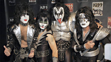 El mánager de Kiss confirma que sus miembros originales “aparecerán” antes de que la banda se retire