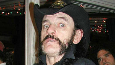 El ex-mánager de Guns N' Roses recuerda cómo se sintió cuando Lemmy le ofreció drogarse con él