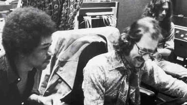 El productor Eddie Kramer cuenta cómo fue grabar Are You Experienced de Hendrix: "¡Súbele!","¡Bájame!"