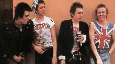 Johnny Rotten cumple 68 años: ¿Sabes cómo los Sex Pistols le robaron todo su equipo a David Bowie?