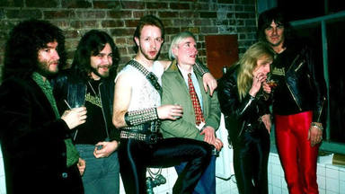 Rob Halford (Judas Priest) explica qué le hizo esposarse a Andy Warhol en 1979