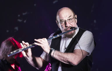 La insólita manera en la que Ian Anderson (Jethro Tull) descubrió que no sabía tocar bien la flauta