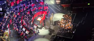 Nicko McBrain (Iron Maiden) reinterpreta los clásicos de la banda con una orquesta sinfónica