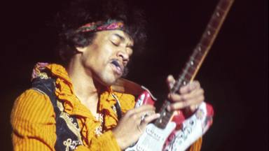¿Jimi Hendrix tocando "Sgt. Pepper's" de The Beatles? Así es la versión inédita que maravilla al mundo