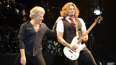 El síndome del impostor de Phil X cuando entró a Bon Jovi: “Richie debería estar aquí”