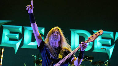 VÍDEO: Megadeth se sube al escenario junto a su nuevo bajista después de 12 años sin tocar con él