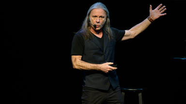 Bruce Dickinson asegura que Iron Maiden no hará gira despedida - FM Rock &  Pop 95.9